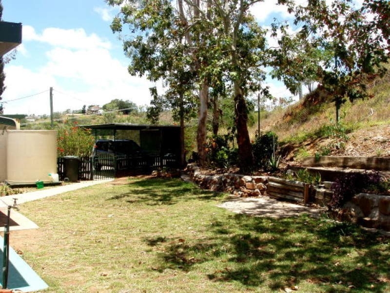 28 West Street, Mount Morgan QLD 4714