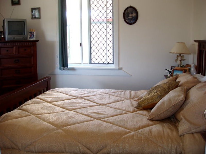 28 West Street, Mount Morgan QLD 4714