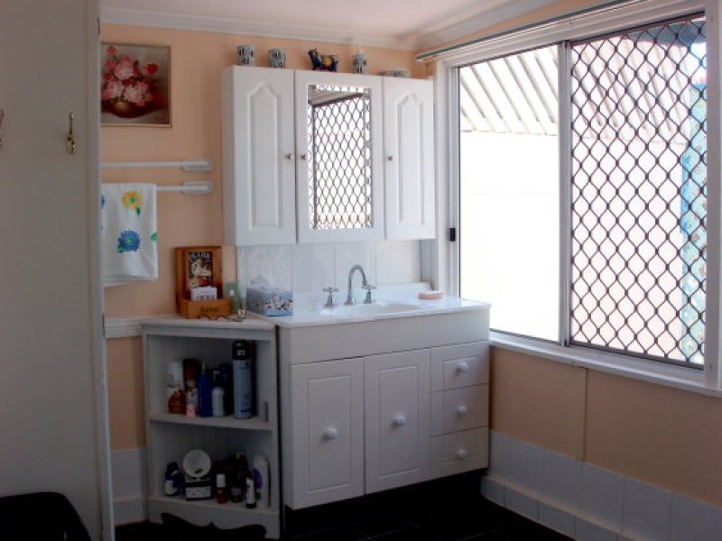 28 West Street, Mount Morgan QLD 4714