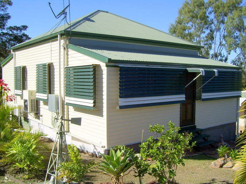 35 Coronation Drive, Mount Morgan QLD 4714