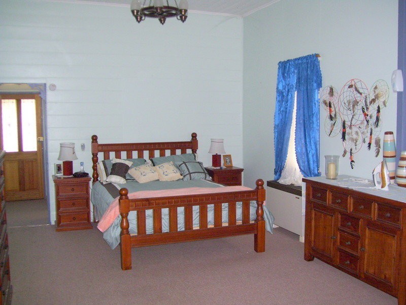 35 Coronation Drive, Mount Morgan QLD 4714