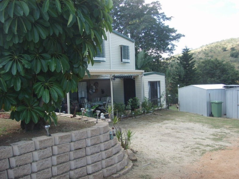 35 Coronation Drive, Mount Morgan QLD 4714