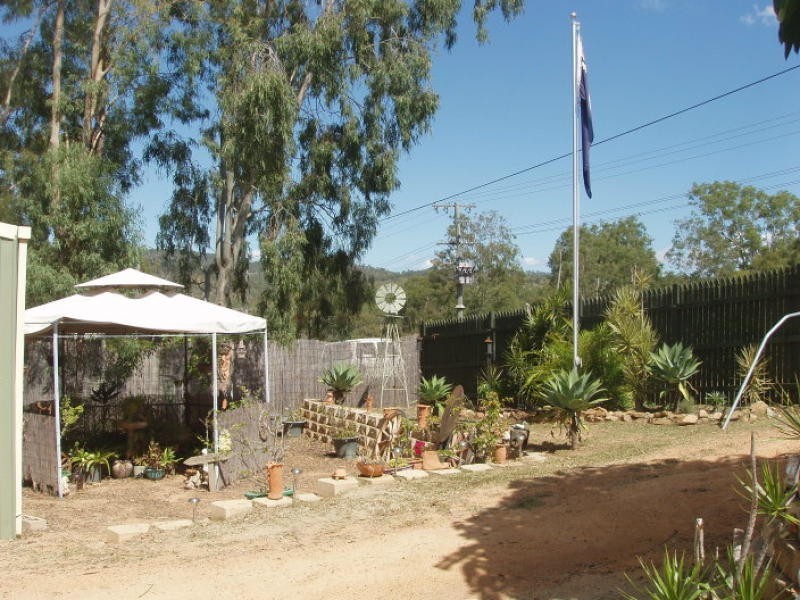 35 Coronation Drive, Mount Morgan QLD 4714