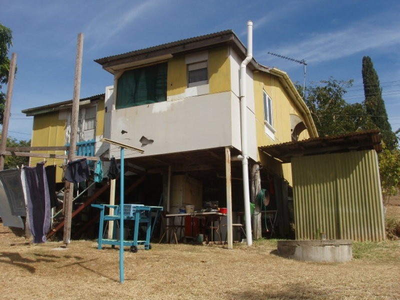 23 West Street, Mount Morgan QLD 4714