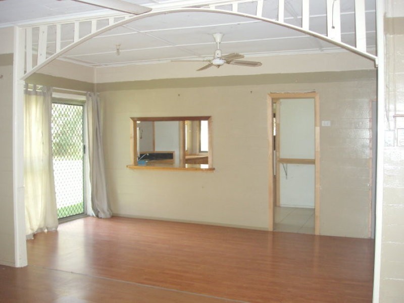 12 Central Street, Mount Morgan QLD 4714