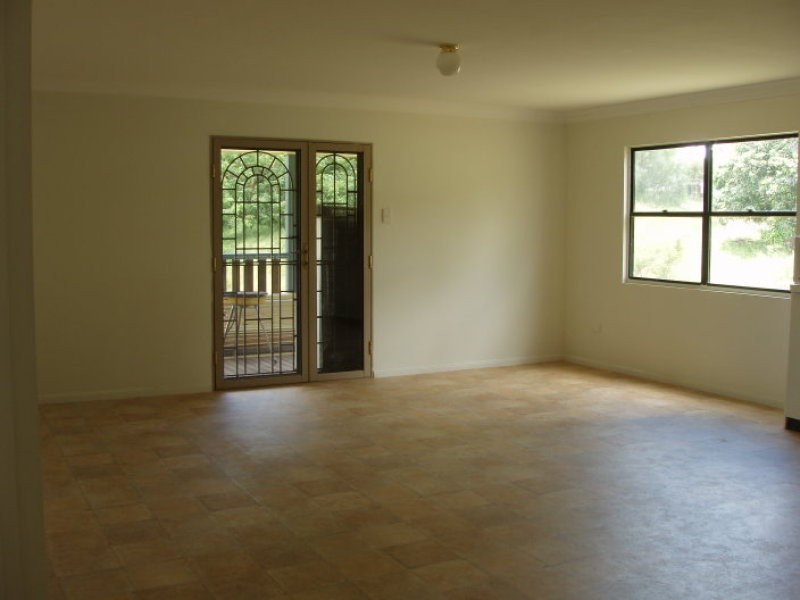 7 Racecourse Rd, Mount Morgan QLD 4714