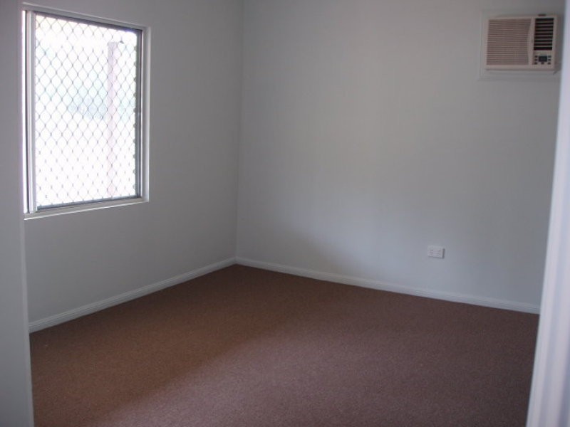 7 Racecourse Rd, Mount Morgan QLD 4714