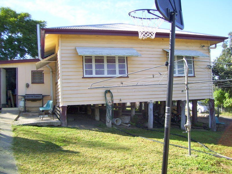 1 Gowdie Street, Mount Morgan QLD 4714