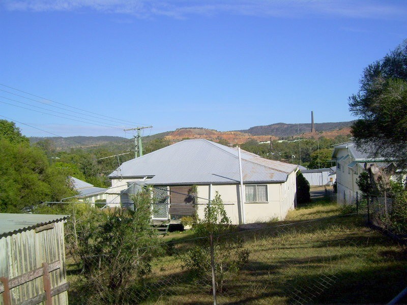 1 Gowdie Street, Mount Morgan QLD 4714