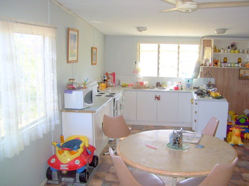 17 Queen Street, Mount Morgan QLD 4714