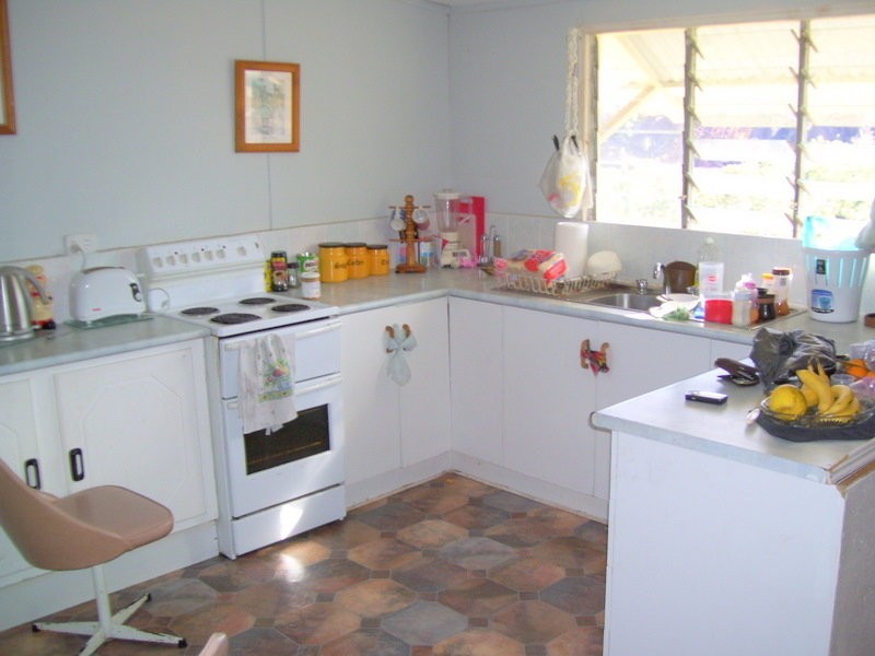 17 Queen Street, Mount Morgan QLD 4714