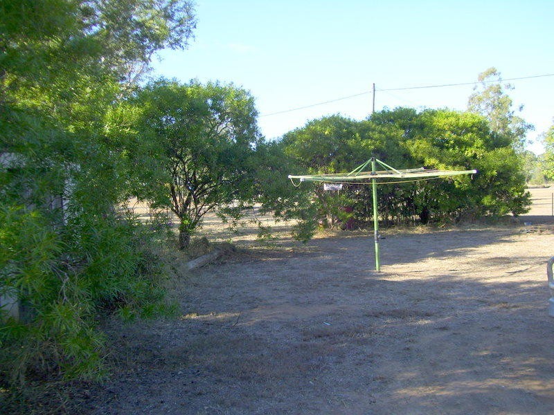17 Dee River Road, Wowan QLD 4702