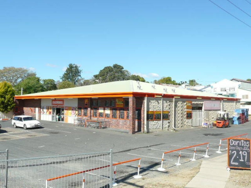 8 Central Street, Mount Morgan QLD 4714