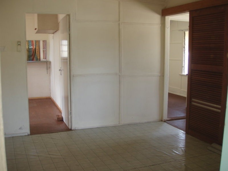 13 Dobbs Street, Mount Morgan QLD 4714