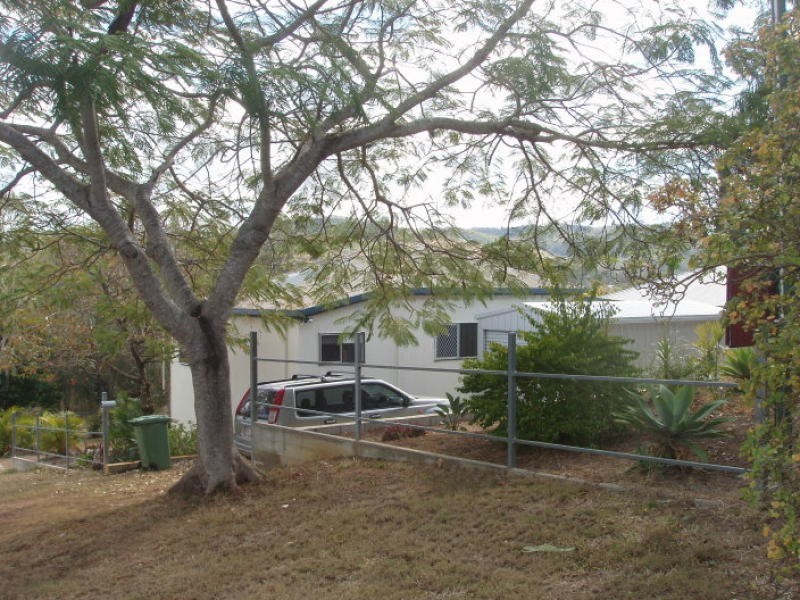 1 Richards Street, Mount Morgan QLD 4714