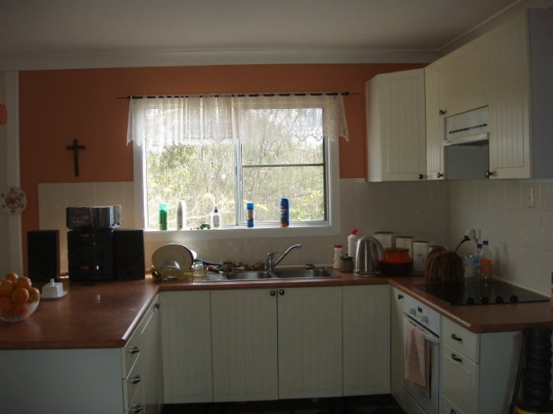 1 Richards Street, Mount Morgan QLD 4714