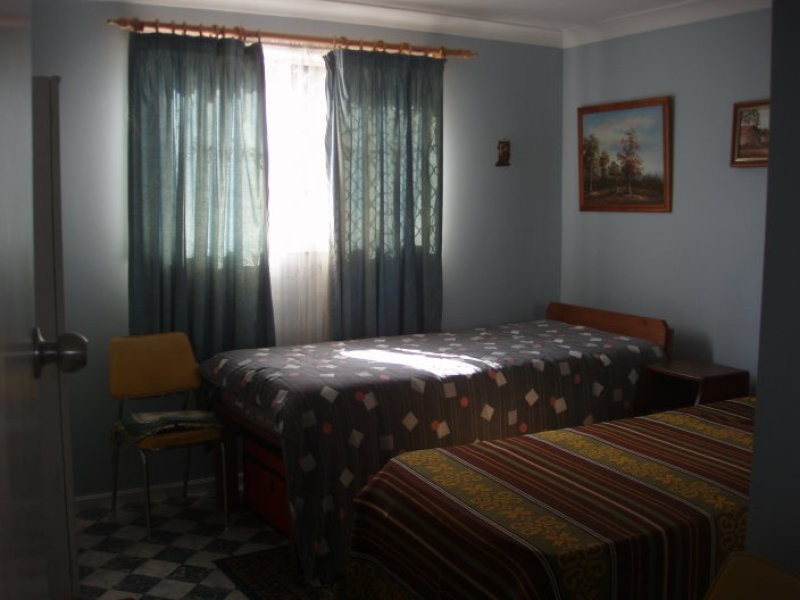 1 Richards Street, Mount Morgan QLD 4714