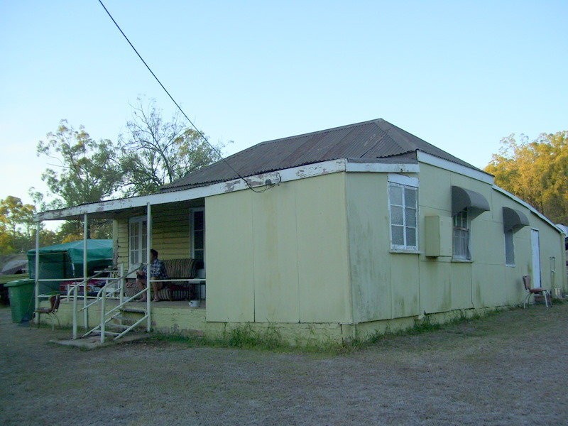 68 Albert Street, Stanwell QLD 4702
