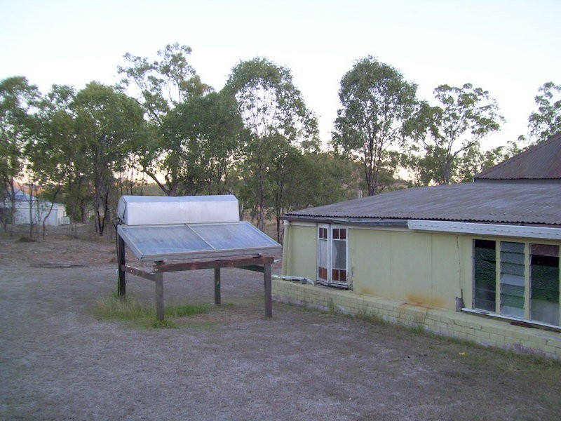68 Albert Street, Stanwell QLD 4702