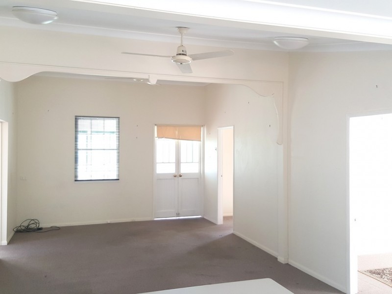 15 James Street, Mount Morgan QLD 4714