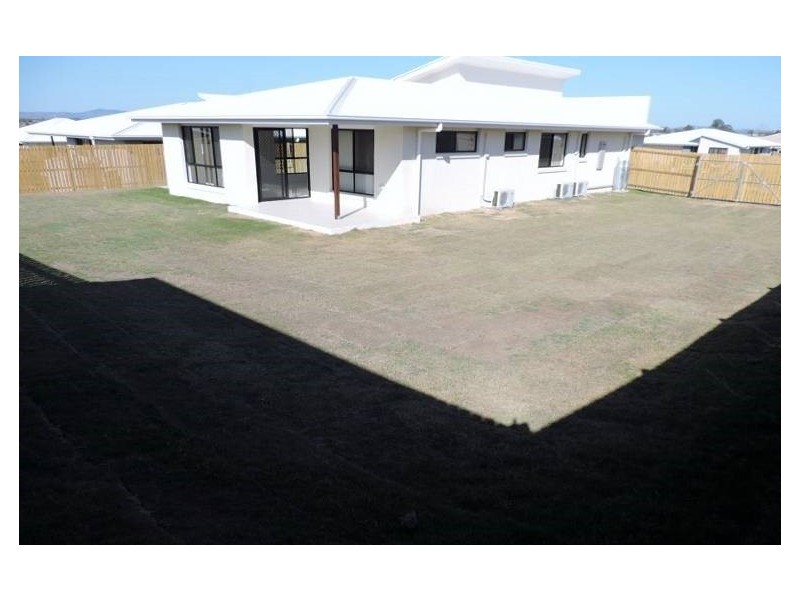 4 Dingle Court, Gracemere QLD 4702