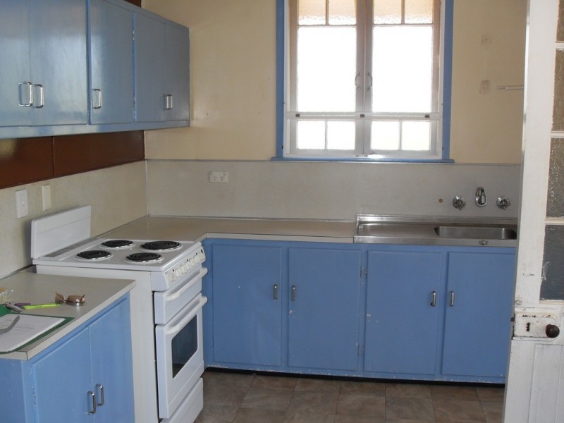 6 Chenery Street, Mount Morgan QLD 4714