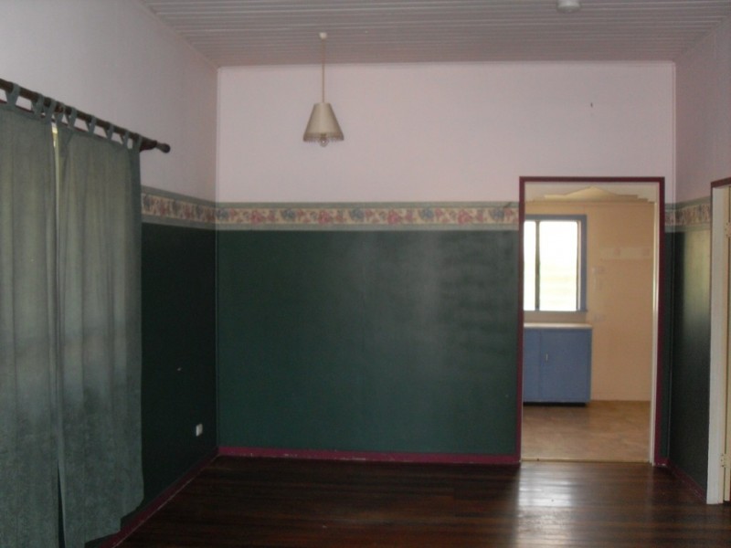 6 Chenery Street, Mount Morgan QLD 4714