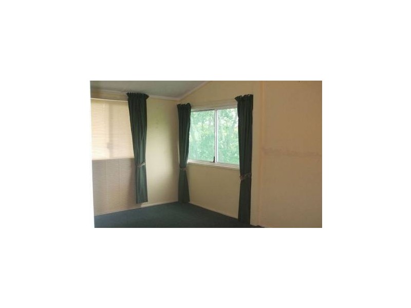 30 West Street, Mount Morgan QLD 4714