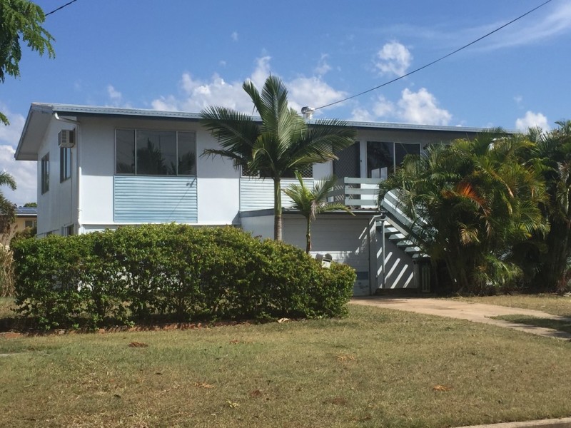 52 Gray Street, Park Avenue QLD 4701