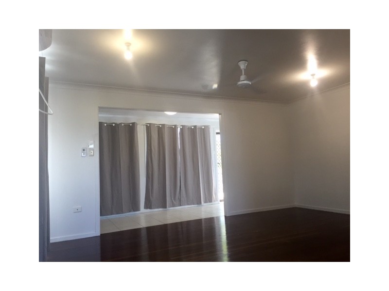 52 Gray Street, Park Avenue QLD 4701