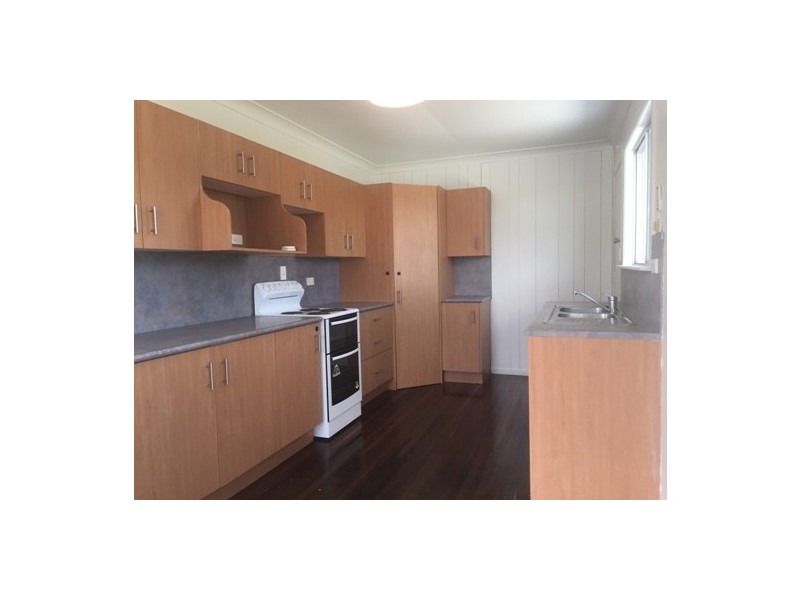 52 Gray Street, Park Avenue QLD 4701