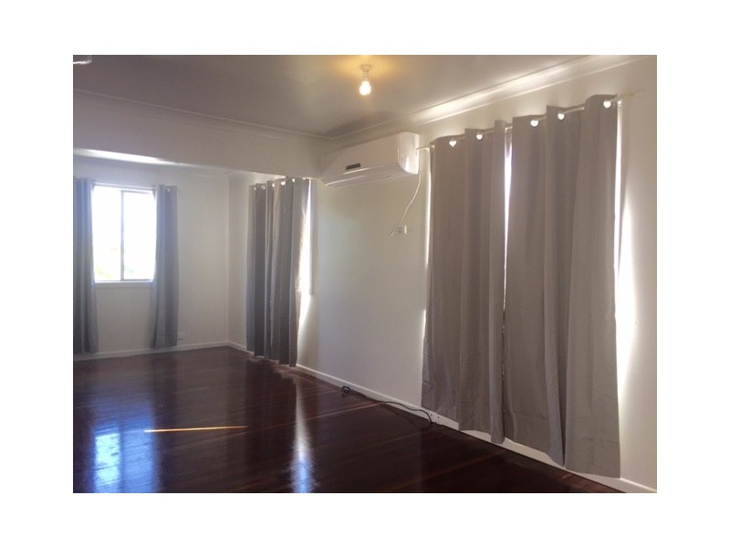 52 Gray Street, Park Avenue QLD 4701