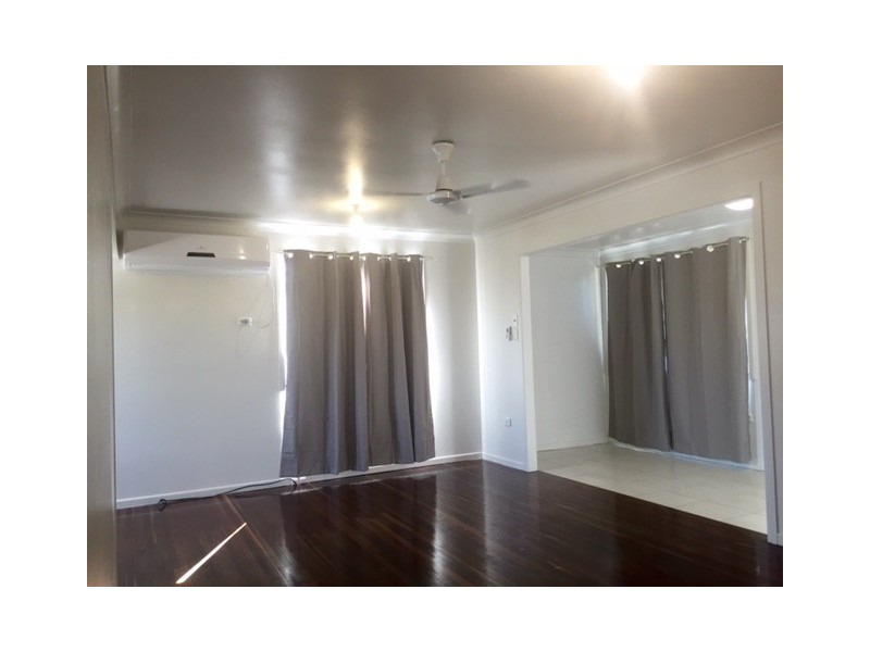 52 Gray Street, Park Avenue QLD 4701