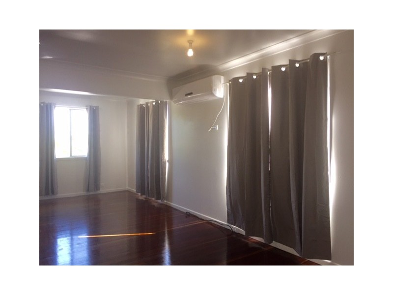 52 Gray Street, Park Avenue QLD 4701