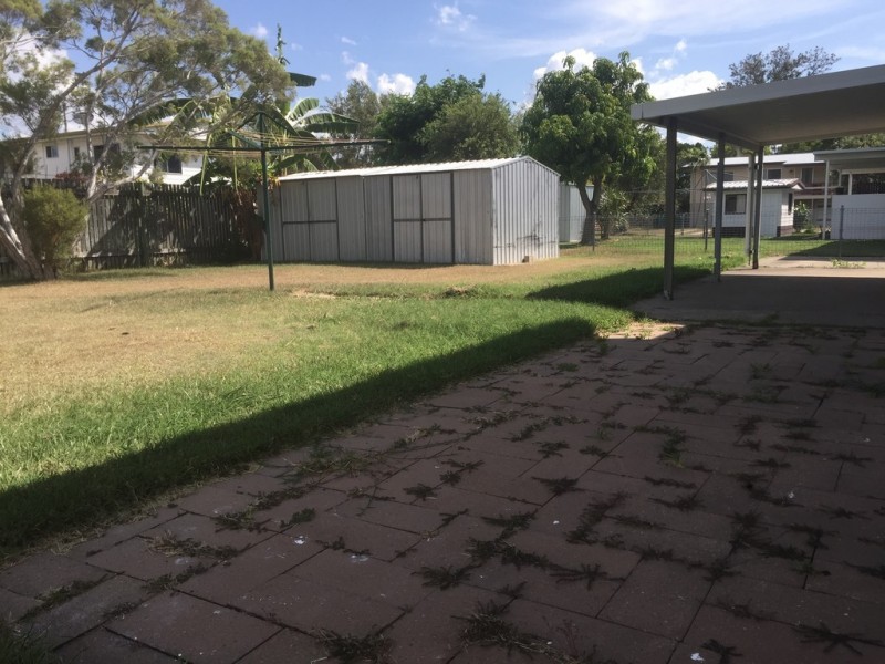 52 Gray Street, Park Avenue QLD 4701