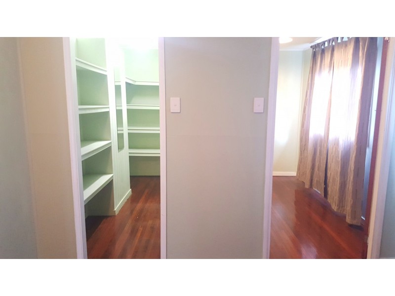 10 O’Connell Street, Depot Hill QLD 4700