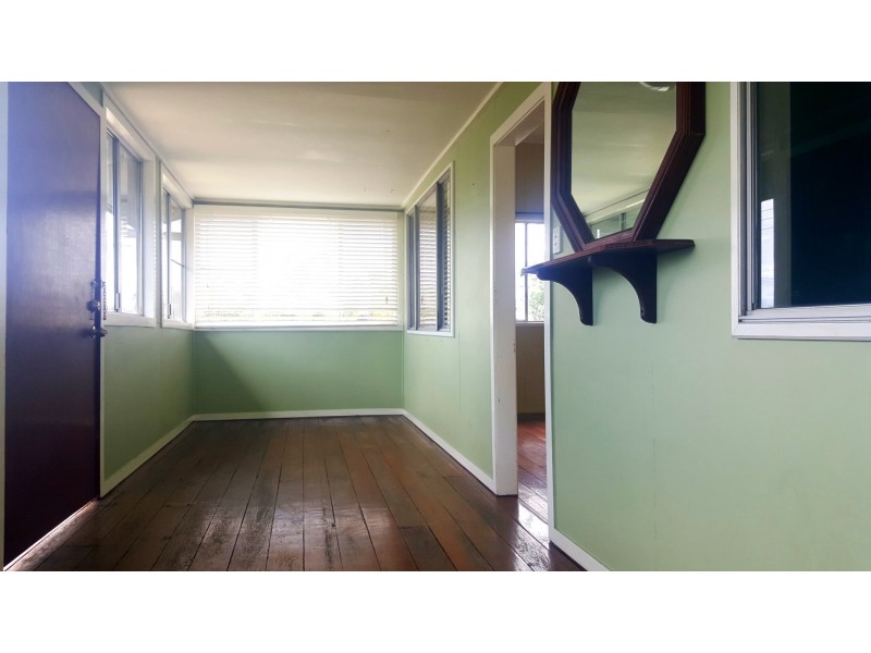 10 O’Connell Street, Depot Hill QLD 4700