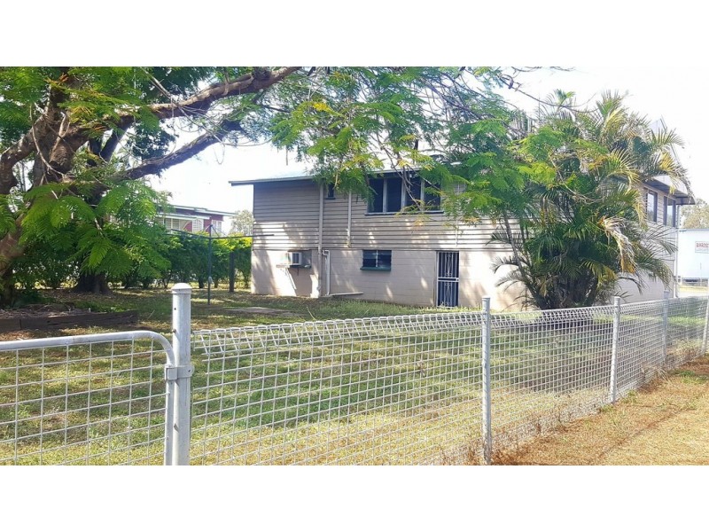 10 O’Connell Street, Depot Hill QLD 4700