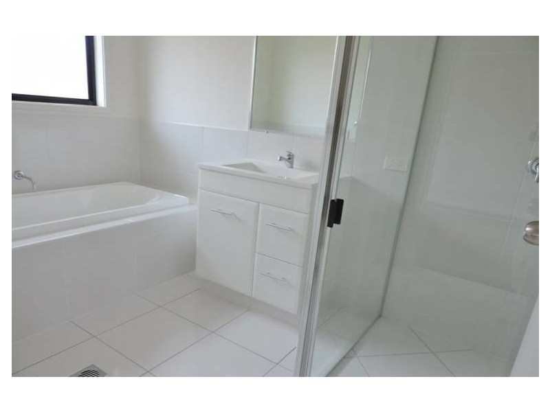 11 Florida Crescent, Parkhurst QLD 4702