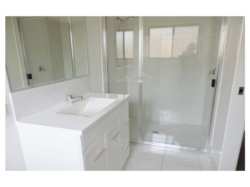 11 Florida Crescent, Parkhurst QLD 4702