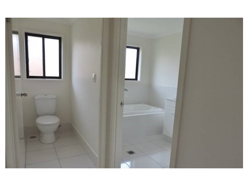 11 Florida Crescent, Parkhurst QLD 4702