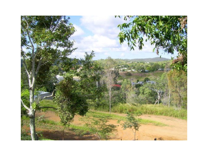 30 West Street, Mount Morgan QLD 4714
