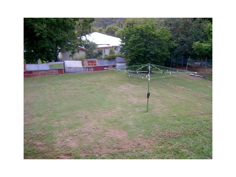 8 Chenery Street, Mount Morgan QLD 4714