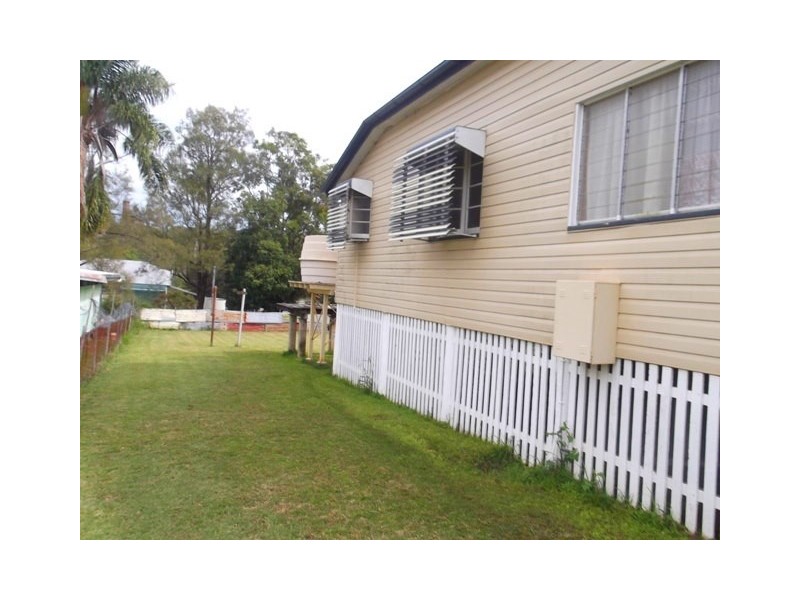 8 Chenery Street, Mount Morgan QLD 4714
