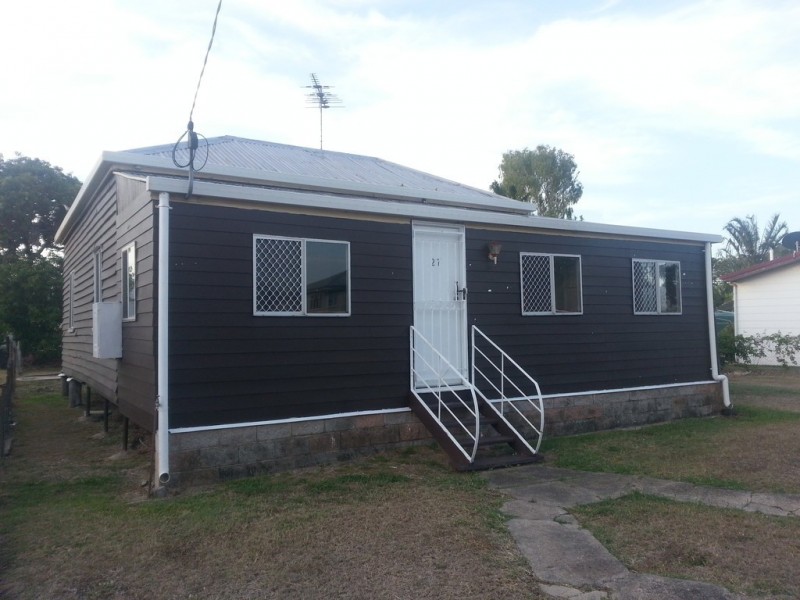 27 Face Street, Park Avenue QLD 4701