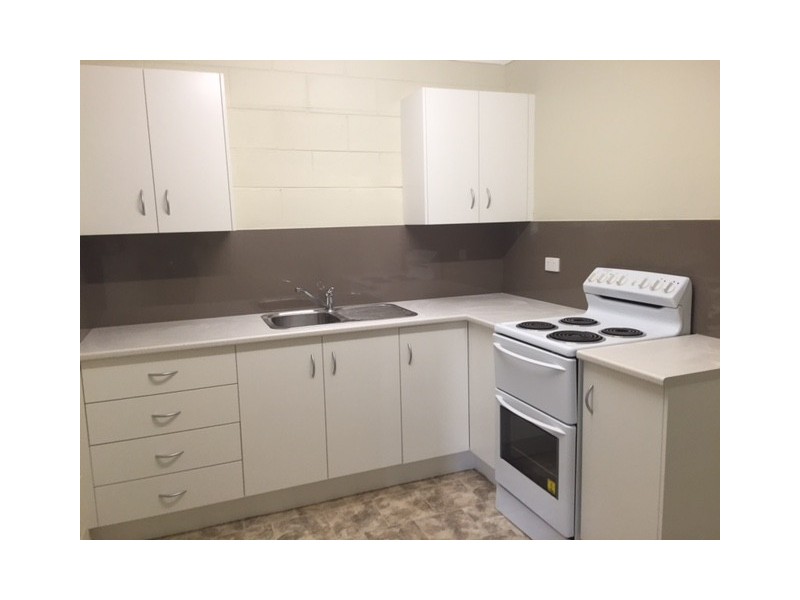2/269 Carlton Street, Kawana QLD 4701