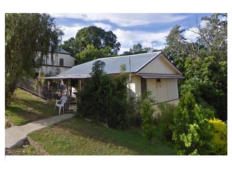 38 Gordon Street, Mount Morgan QLD 4714