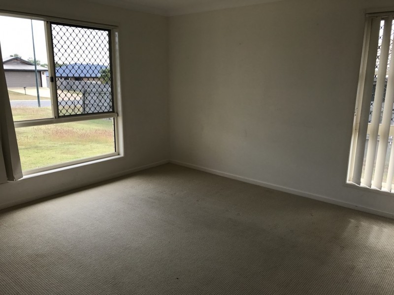 15 Mamalis Street, Gracemere QLD 4702