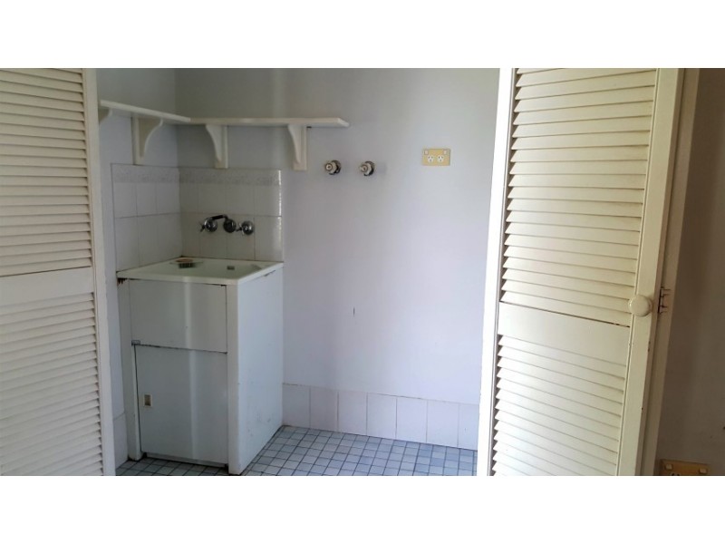 13 Poole Street, Kawana QLD 4701