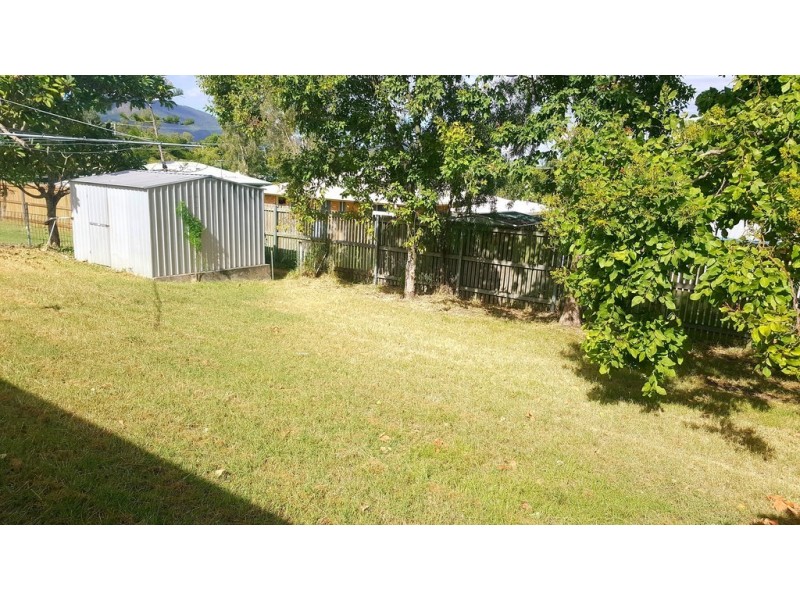 13 Poole Street, Kawana QLD 4701